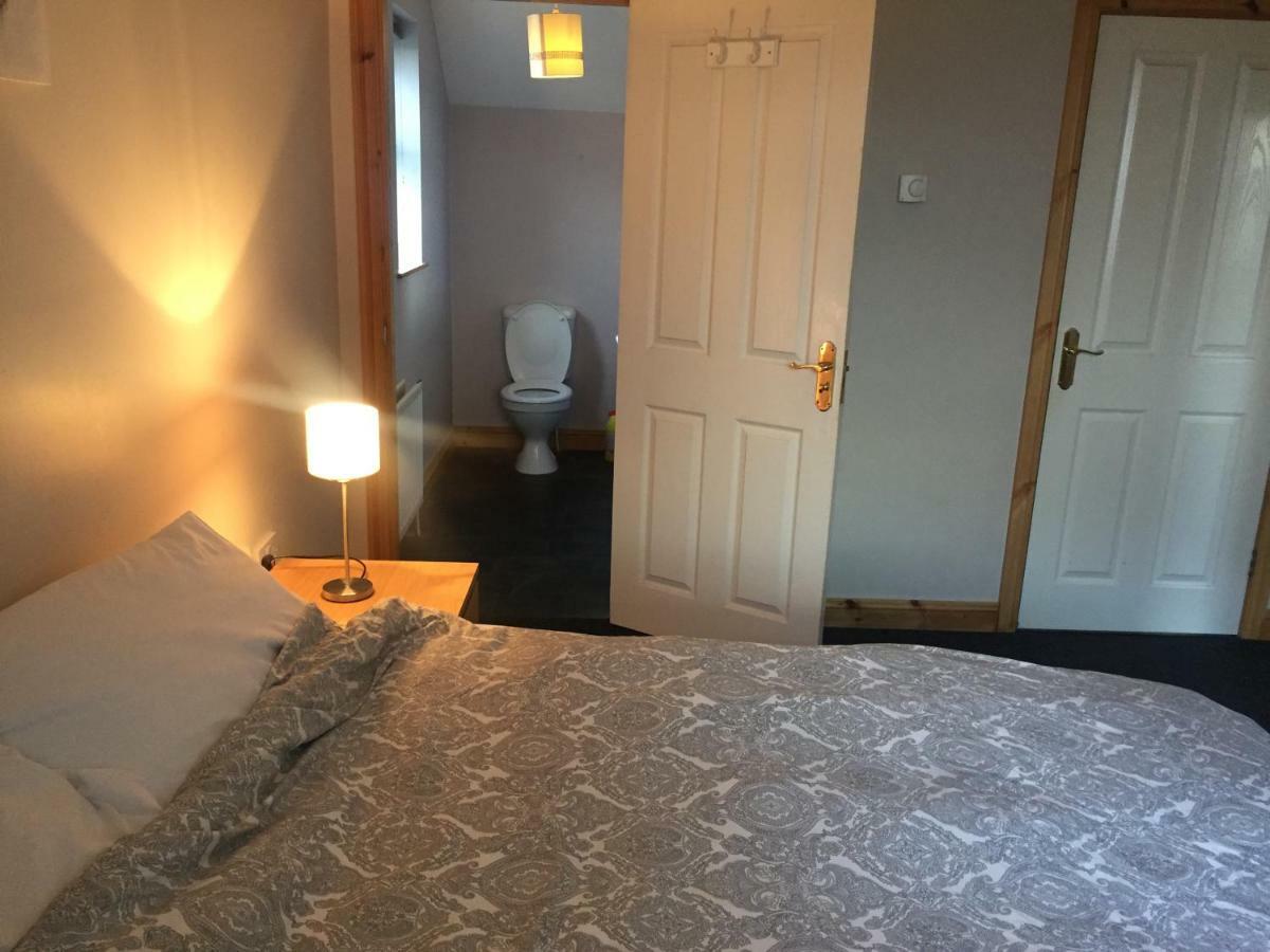 Glendona Lodge Glenavy Екстер'єр фото